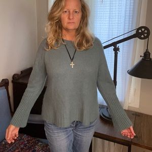 Lush cashmere sweater in a light teal color